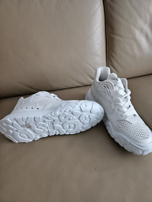 Vand haine la pachet, camasi, pantaloni etc