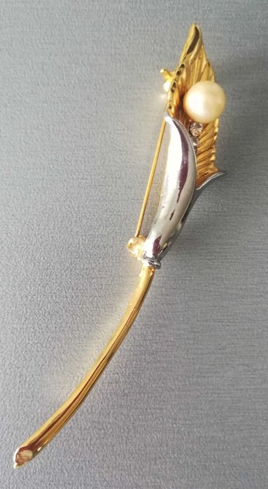 Брошка за ревер или шал с перла