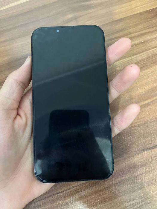 iPhone 13 midnight