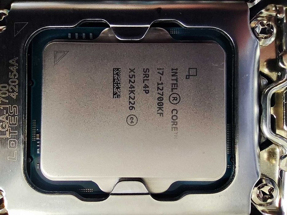 Комплект Intel Core i7-12700KF, Gigabyte B760M DS3H DDR4