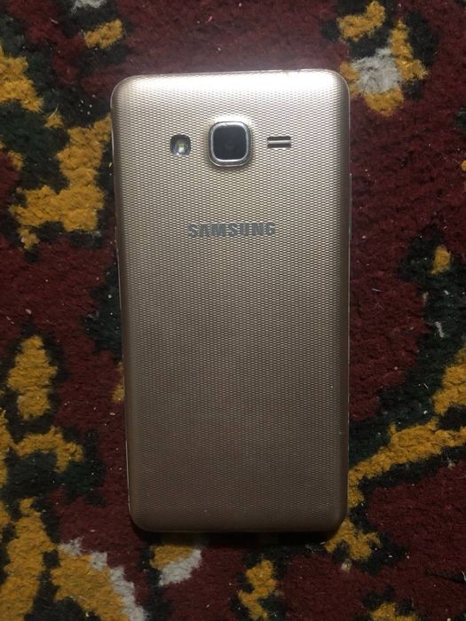 J2 prime sotiladi holati ishlashi ideal narxi 120.000 som Dostavka bor