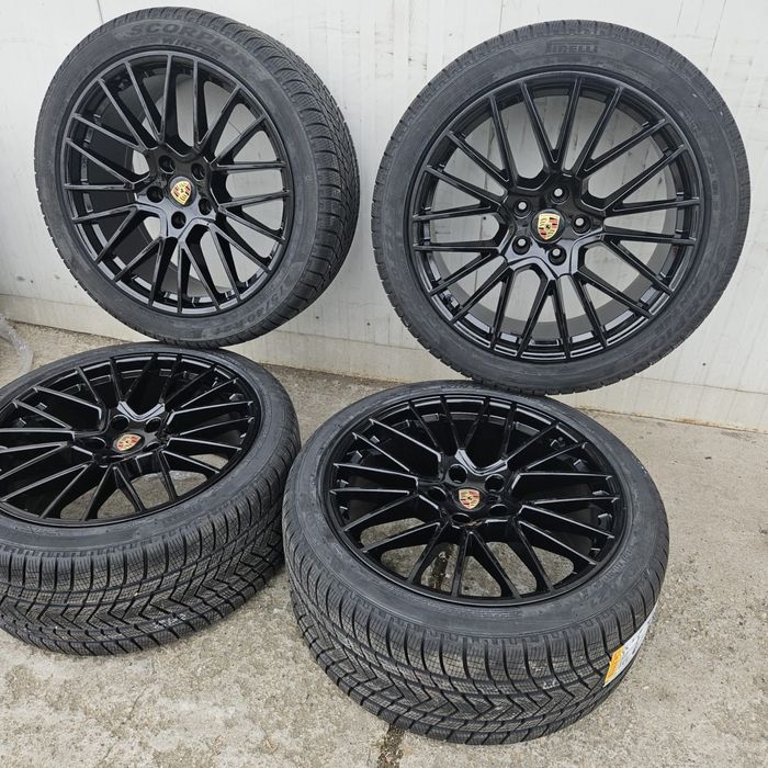 Roti iarna noi Porsche Cayenne 2018-2023 in doua latimi pe 21” 2nuante