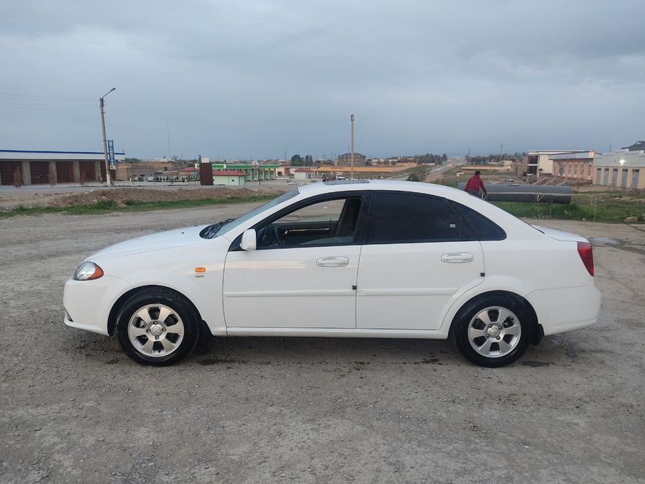 2018 jintra 148 yurgan rangi oq kiraska orqa kirillada bor strashnimas