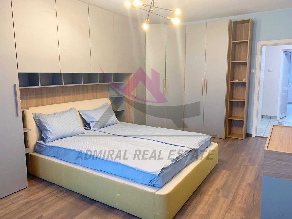 Дава се под наем Четиристаен апартамент в Варна, Център - 98 кв.м за 1200 € - Снимка #2