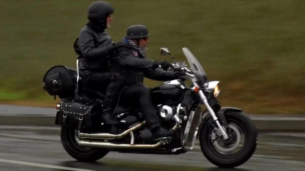 Suzuki Intruder M800 proprietar