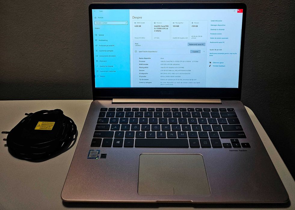 ASUS ZenBook UX430UA