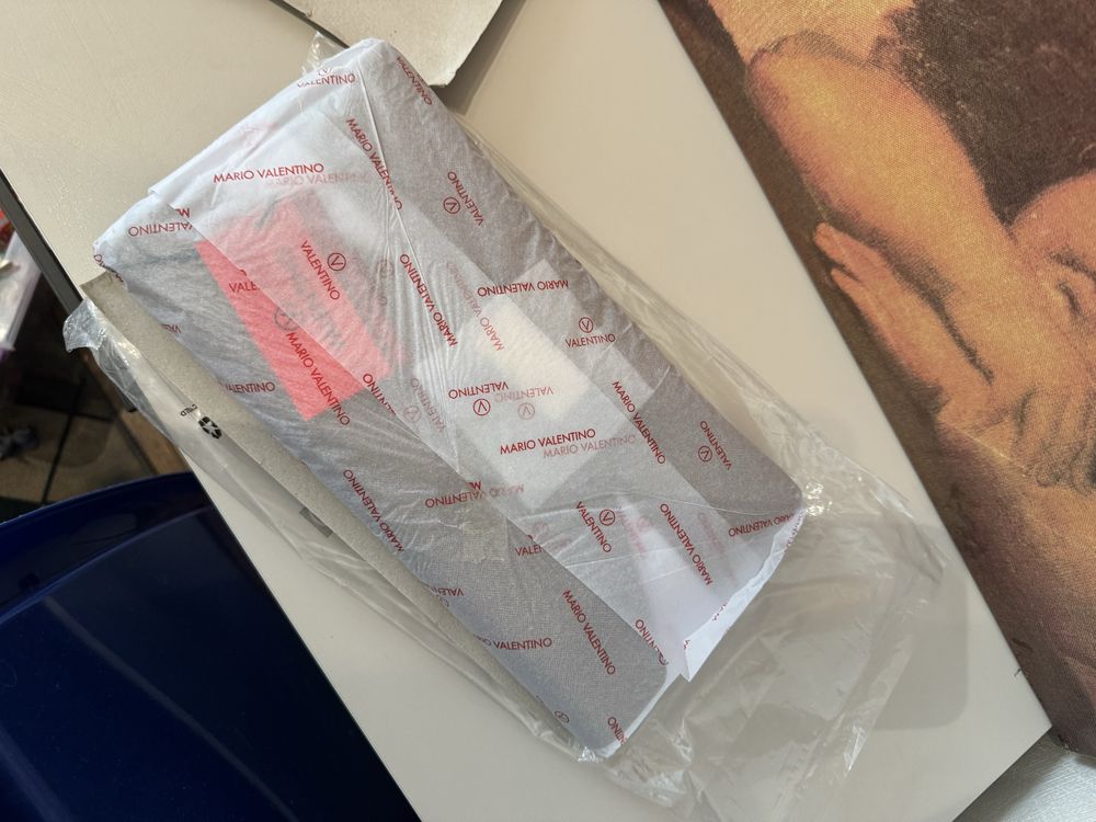 Plic clutch Mario Valentino nou metalic rose