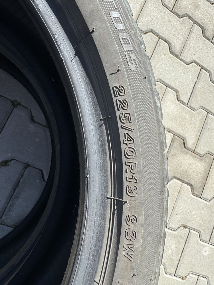 Cauciucuri Bridgestone 225/40R19