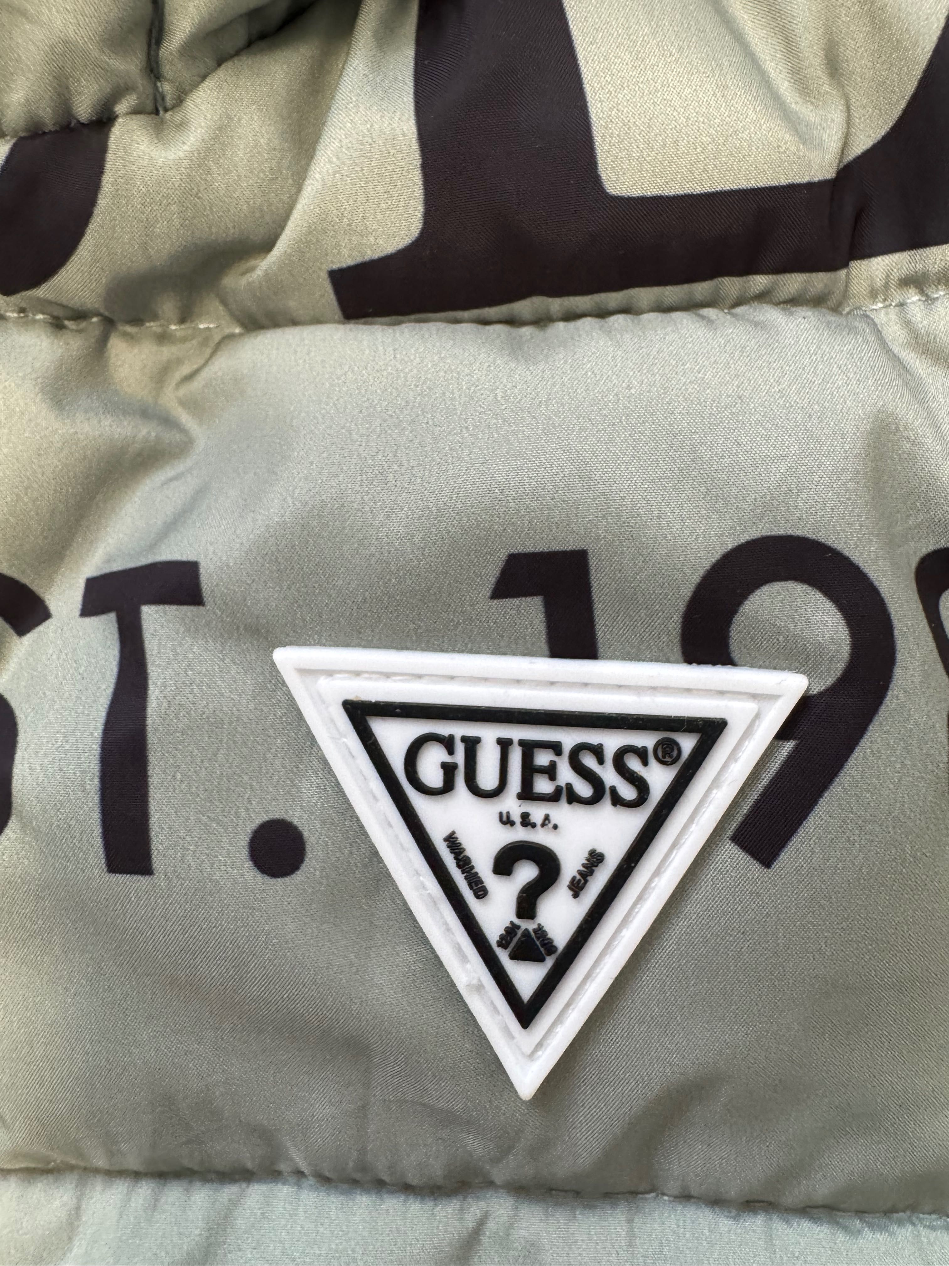 Зимно яке GUESS за момче
