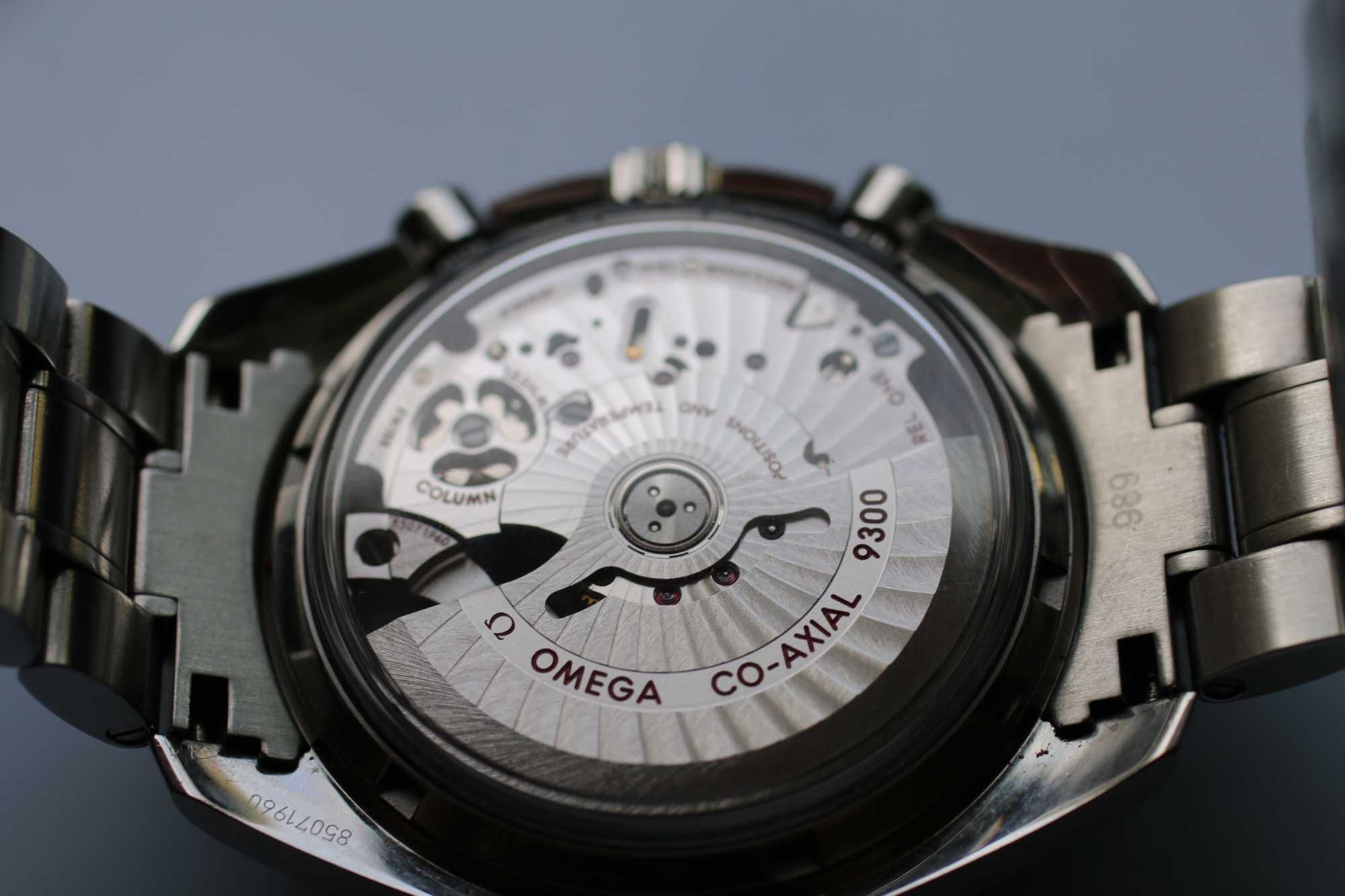 OmegaSpeedmaster Moonwatch Co-Axial Stainless Steel