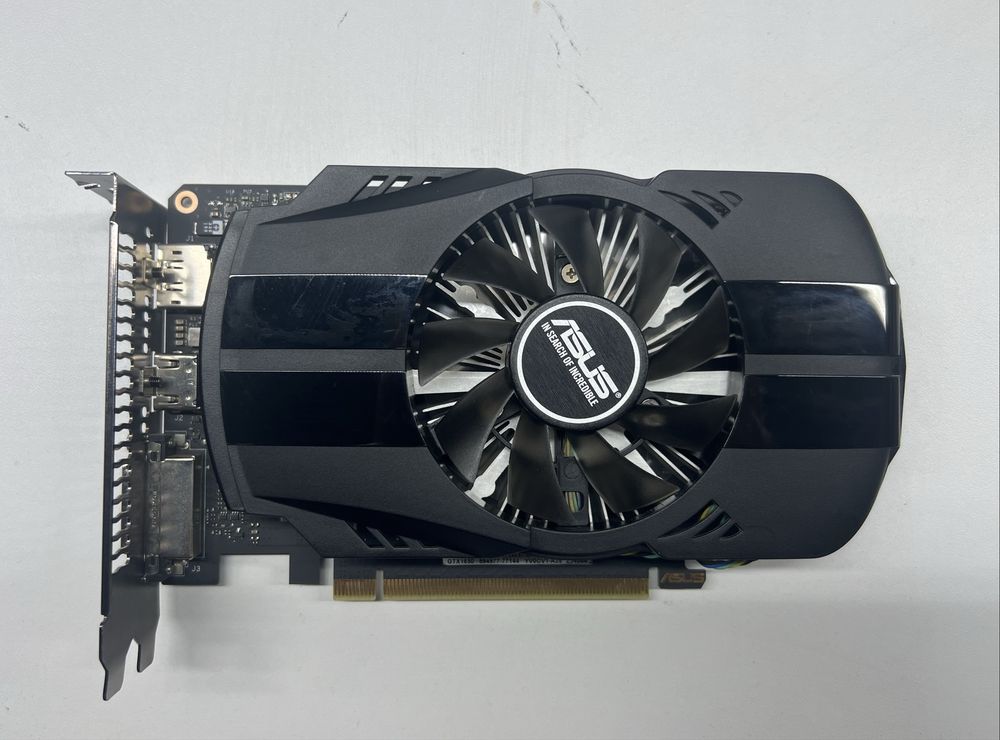 Видеокарта ASUS Phoenix GTX 1650 4Gb в отличном состоянии