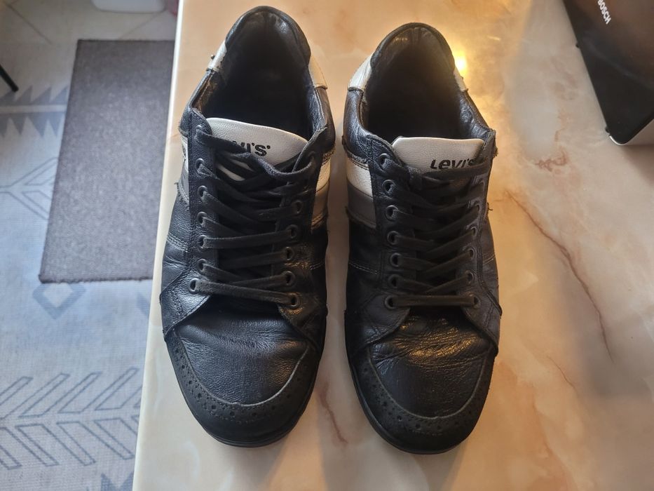 Обувки Levis оригинални 42 номер