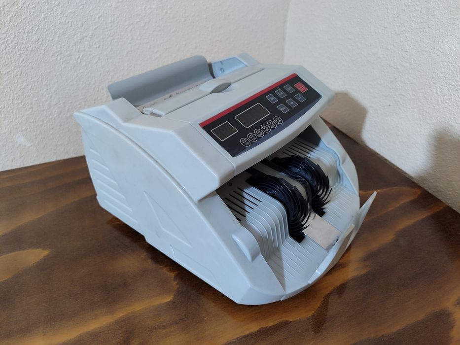 Счётчик денег б/у как новые