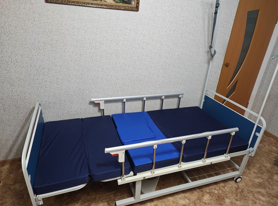 Кровать INVAMED Медицинская кровать КФ-3 механическая