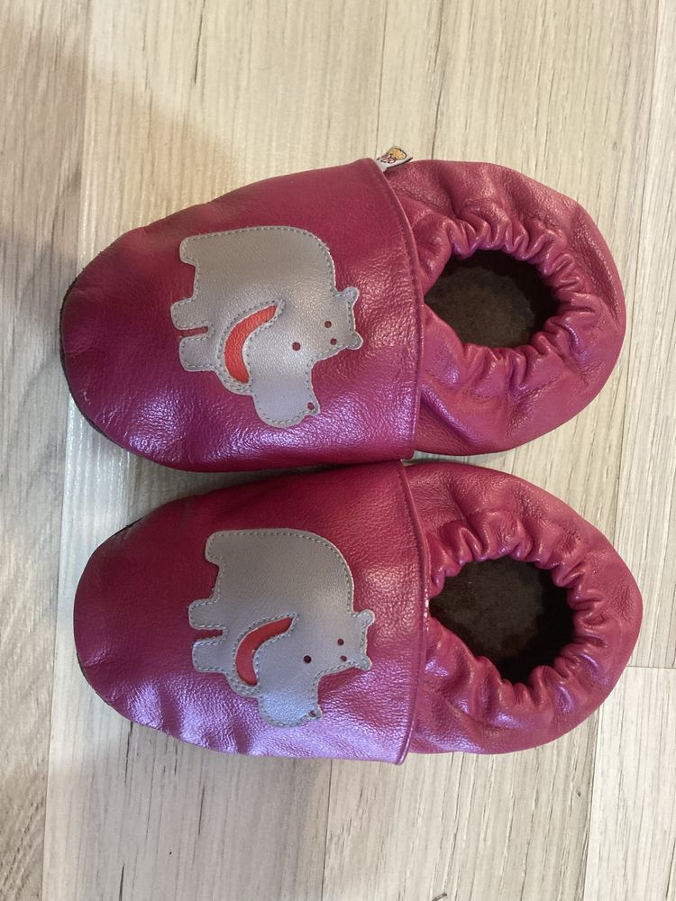 Papucei de interior din piele pentru fetite 3-5 ani