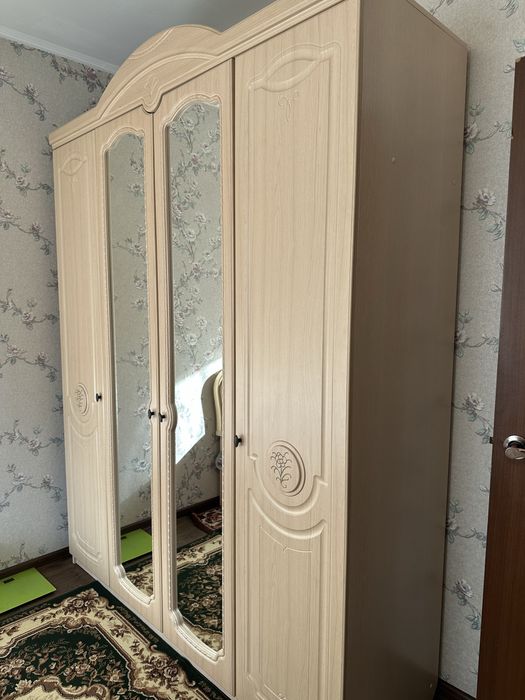 Спальный гарнитур