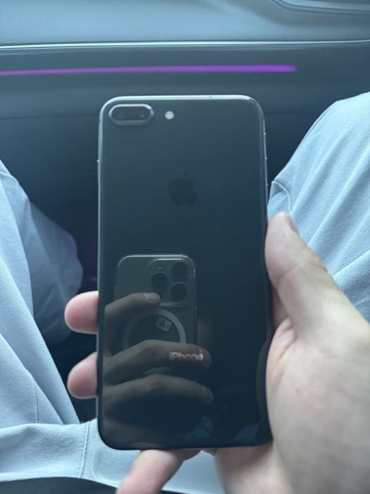 Продам Iphone 8 plus