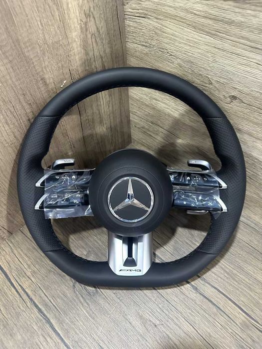 Mercedes Custom Спортен Волан – Персонализиран Дизайн!