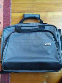 Чанта за лаптоп с три джоба