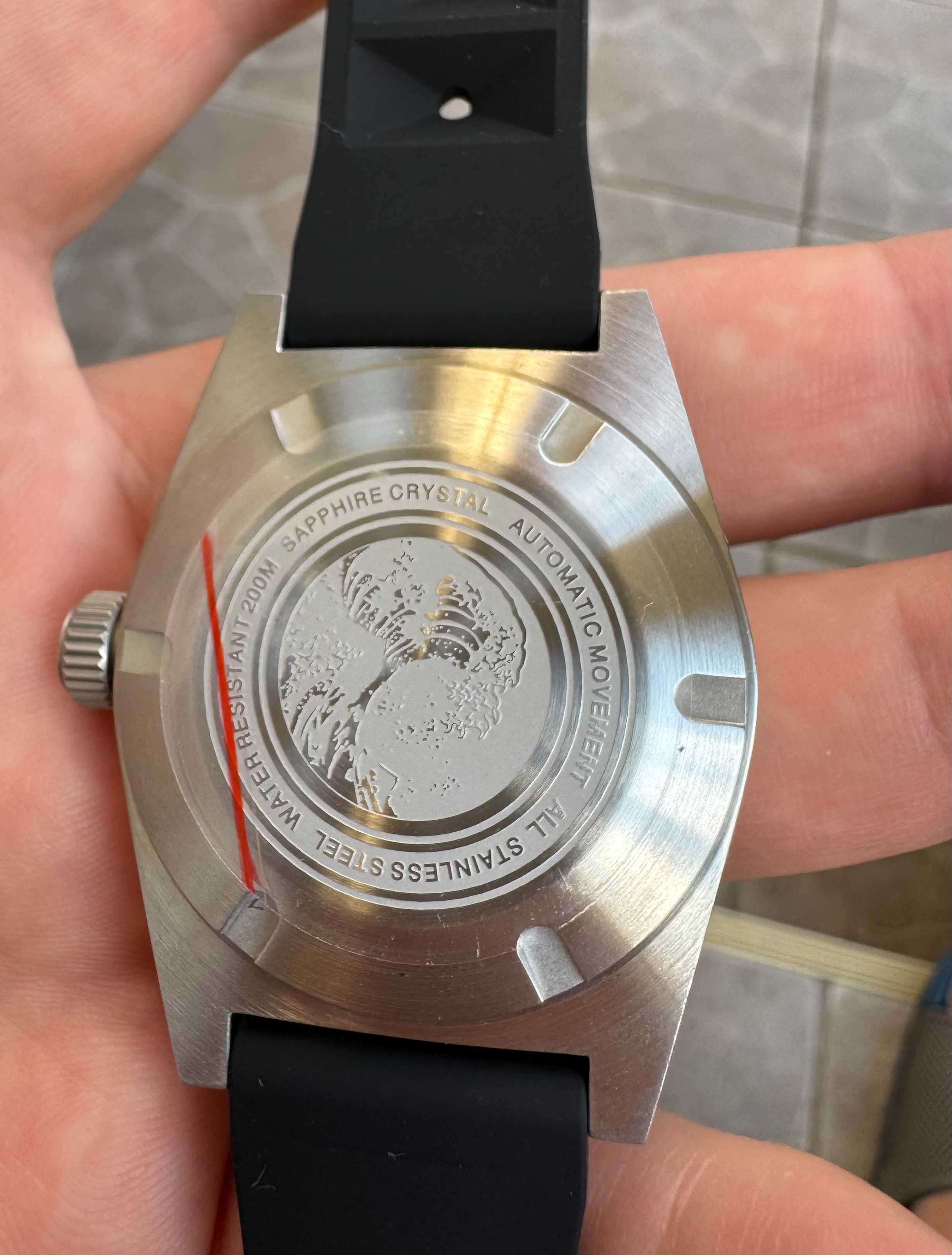 Ceas automat 38 mm mecanism seiko NH35 safir luminos diver 200m periat