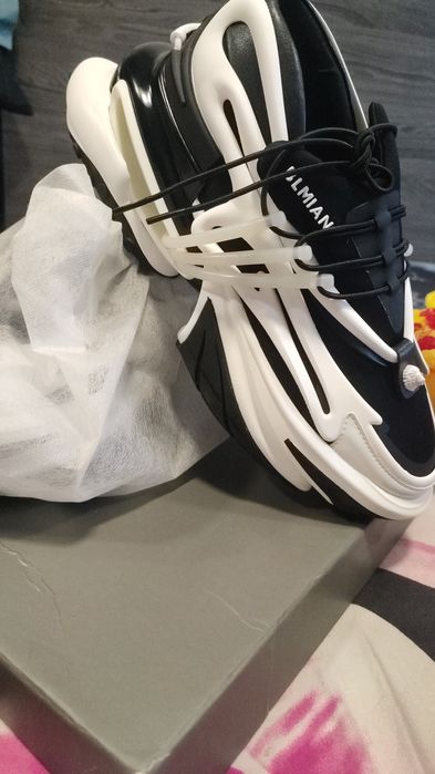 Продам кроссовки