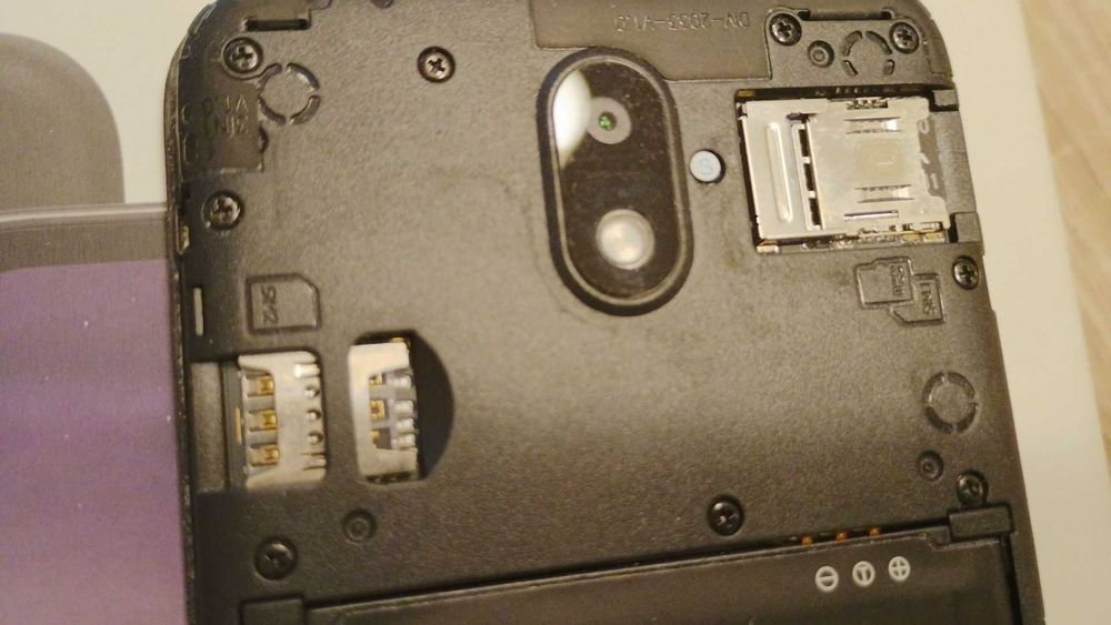 Nokia 13 Dual Smart Android 10 / 8GB 2 SIM  SD card  Мобилни телефони