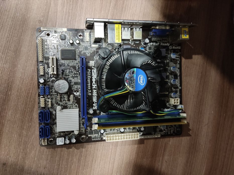 Продам комплект 1155