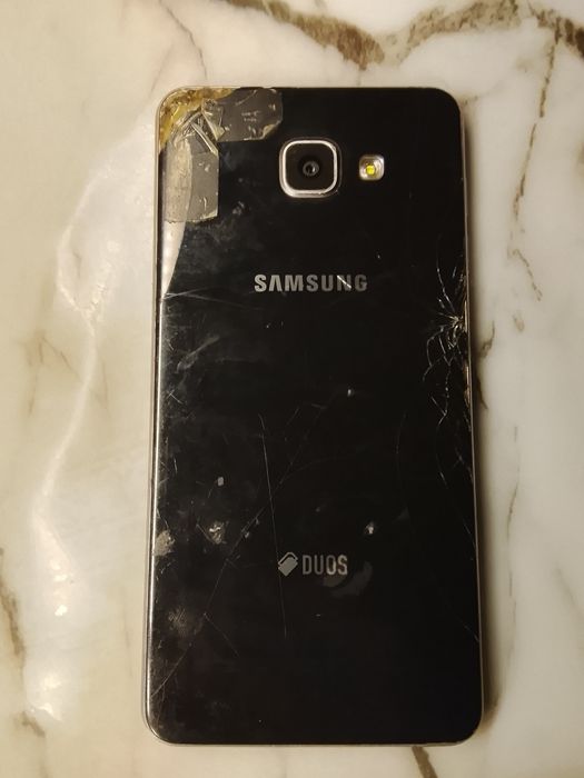 Продам телефон самсунг