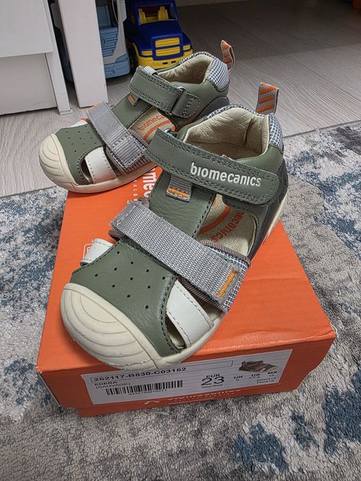 Sandale Biomecanics nr. 23