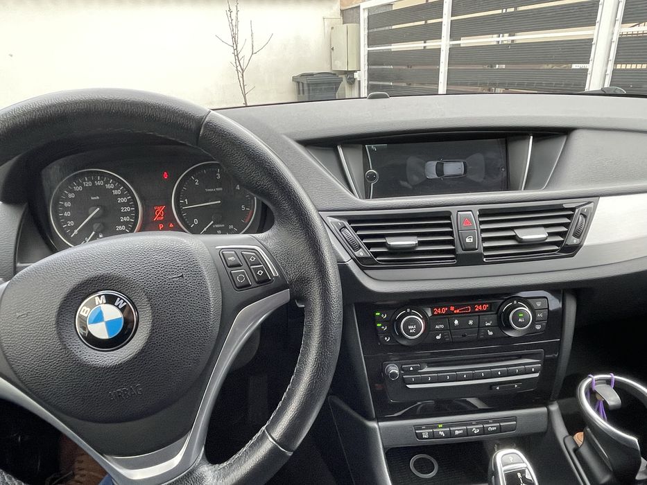 BMW X1  xdrive 218cp 4x4 25d