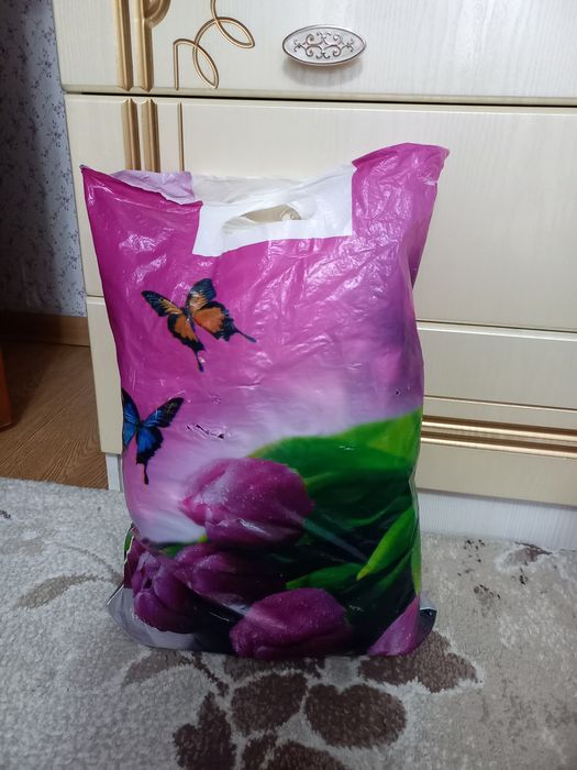 Пакет с одеждой на девочку