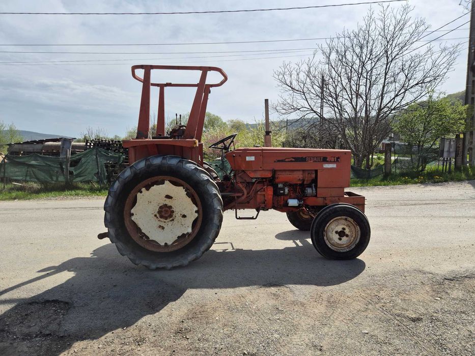 Tractor Renault 461