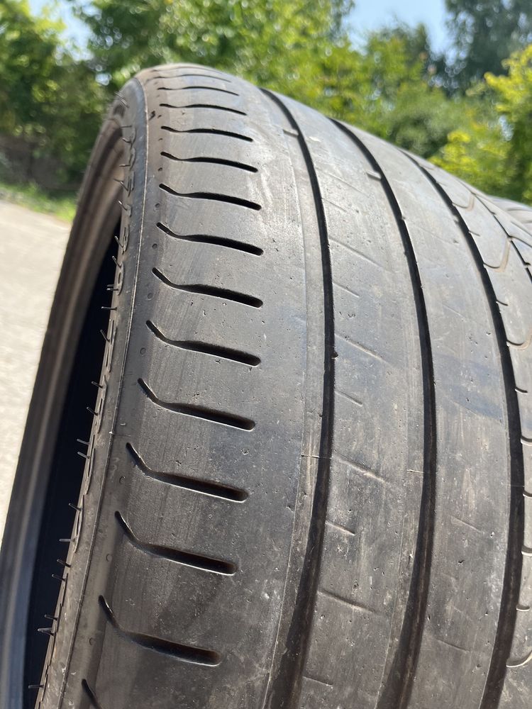 2 бр. летни гуми 305/30/20 Pirelli DOT 2617 4,5 mm