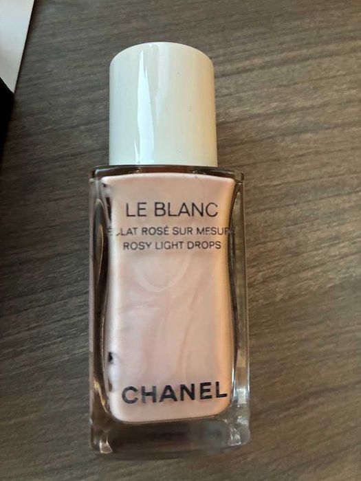 Розов хайлайтър Шанел Chanel