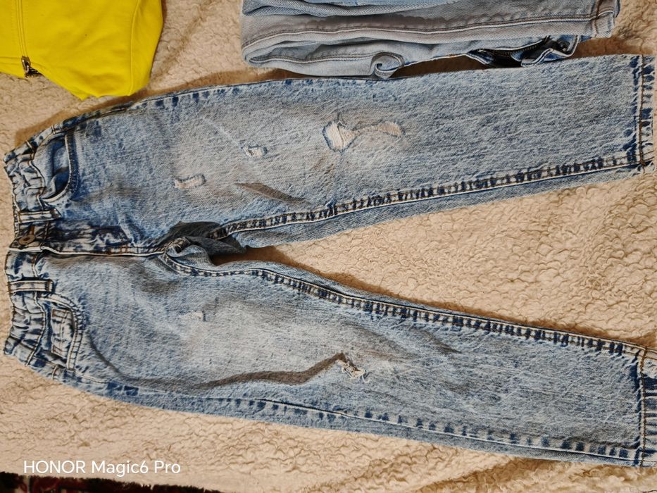 Детски дънки за момиче