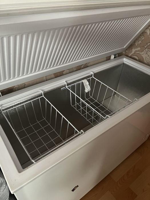 Продам морозильник