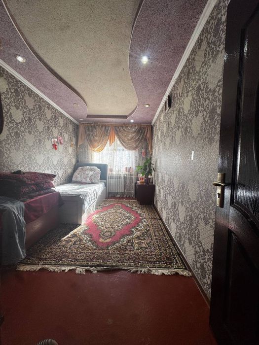 Чирчик шахар 3 м/р 3х Нархи 38.000$ Бош толов ва паспорт билан Ипотека