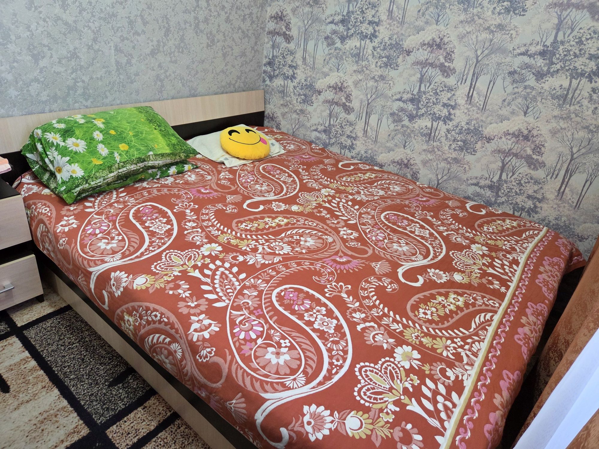 Срочно продам двуспальную кровать.