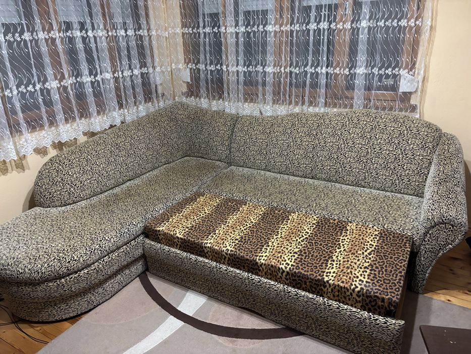 Разтегателен ъглов диван - закупен от фирма Паралел (Нани хоум)