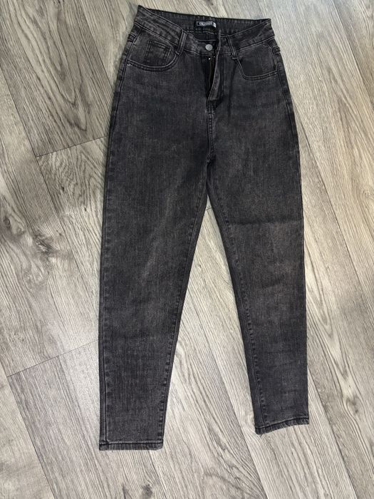 Джинсы женские серые