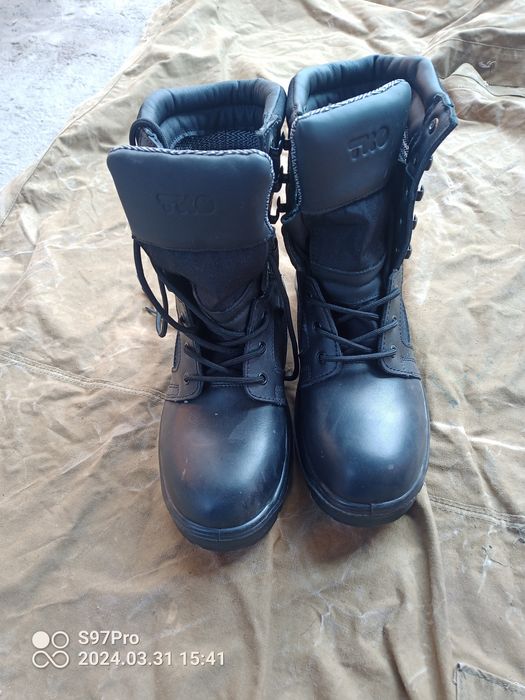 Берцы новые кожаные