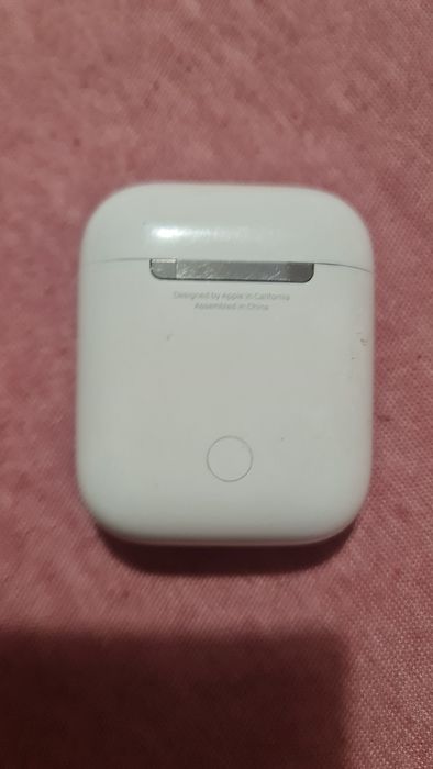 Casti aipods 1 stanga și case