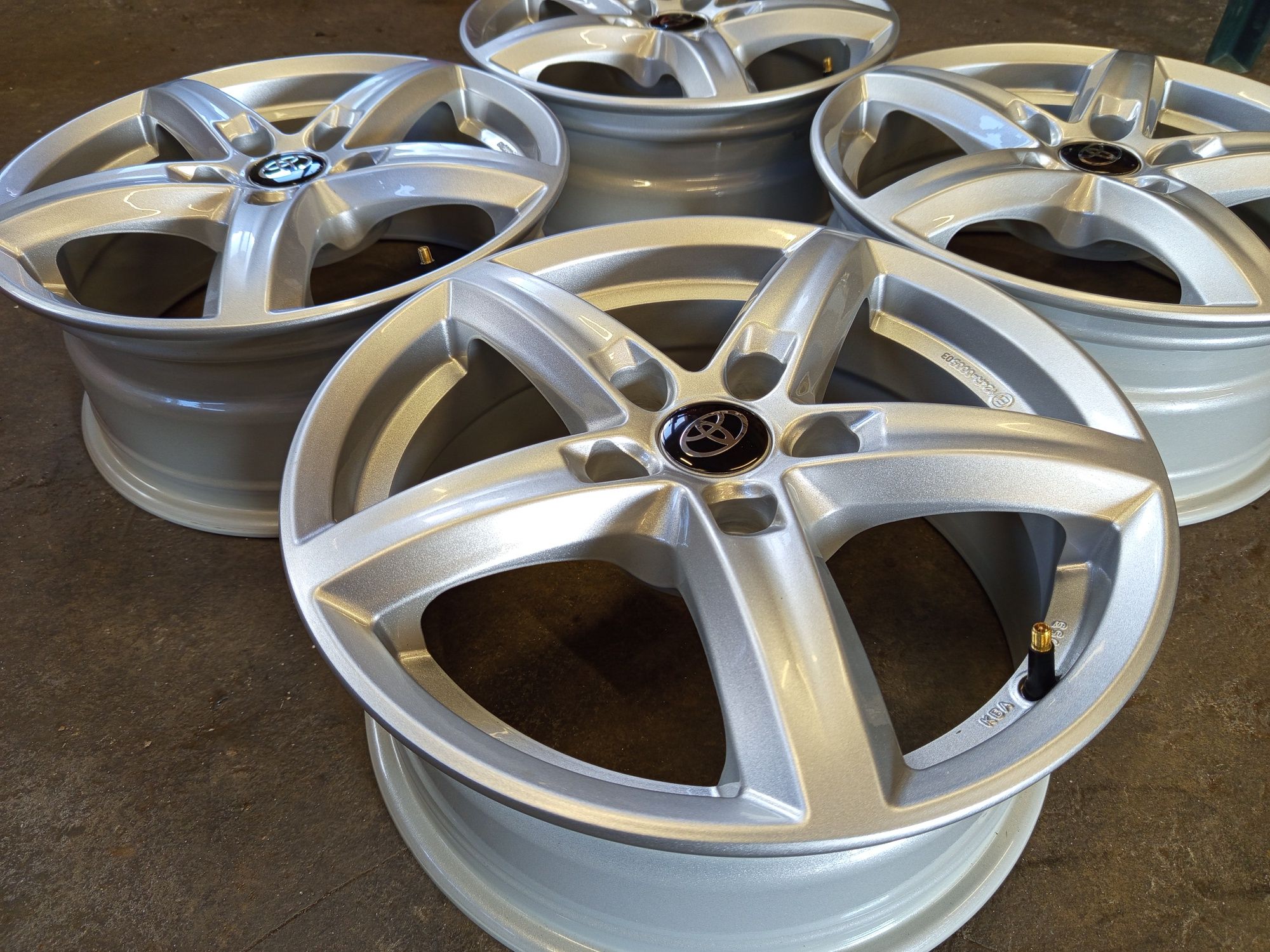 16" Toyota Auris Corolla 5x114,3 Джанти за Тойота Аурис Корола