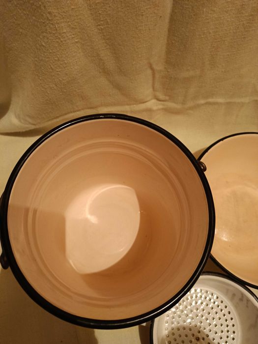 Формы для холодца, Бидон, чашка и дуршлаг эмалированные