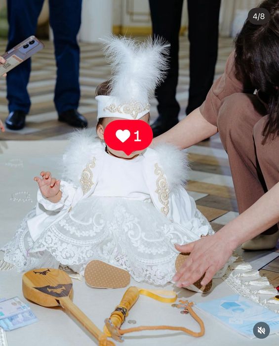 Продам наряд на годик