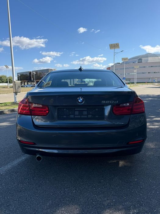 BMW 320d F30 cutie automata sport Km reali 220.000