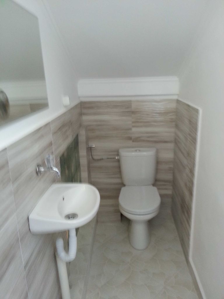 Дава се под наем Къща в Варна, Възраждане 1 - 225 кв.м за 1019.49 € - Снимка #21