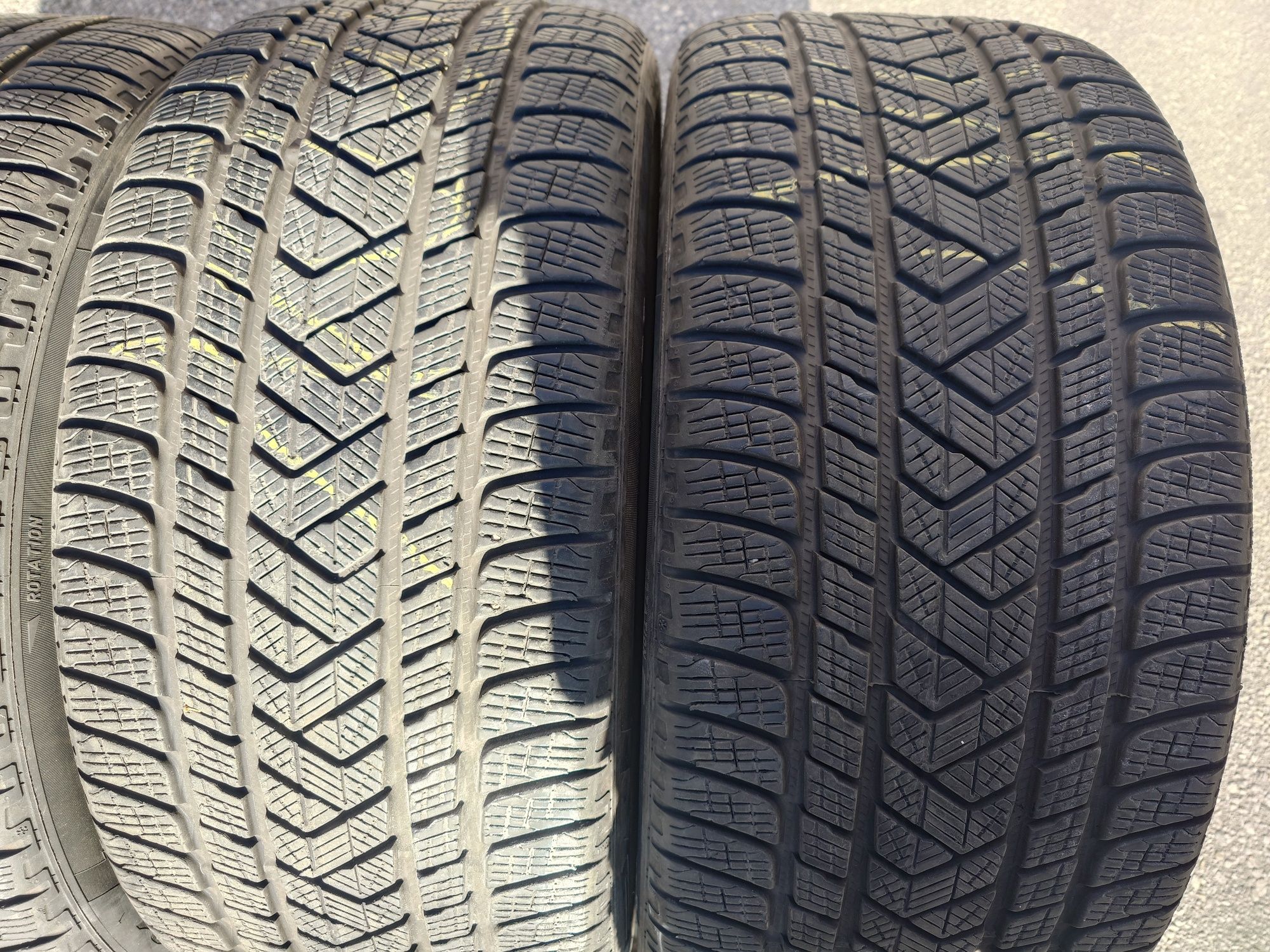 Гуми Pirelli Scorpion Winter 285/40 R21