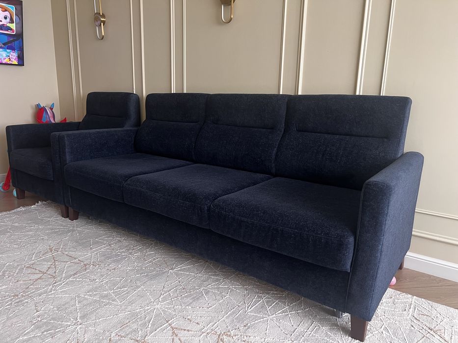 Диван с креслом в хорошем состоянии