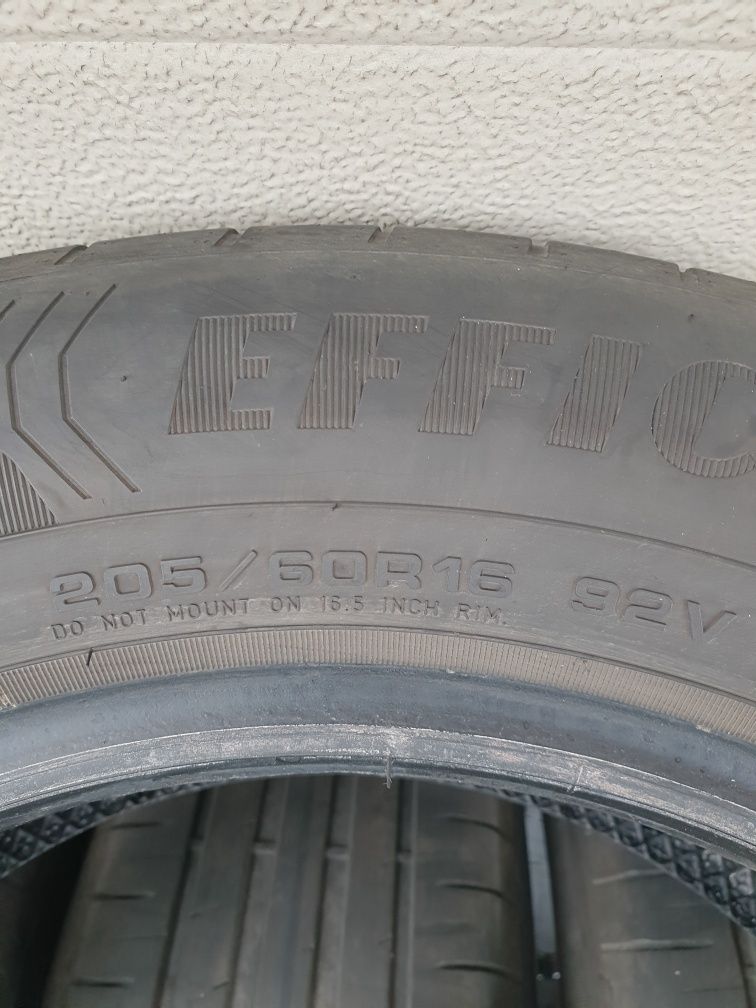 Летни гуми 4 броя GOODYEAR Efficient Grip 205 60 R16 дот 0620